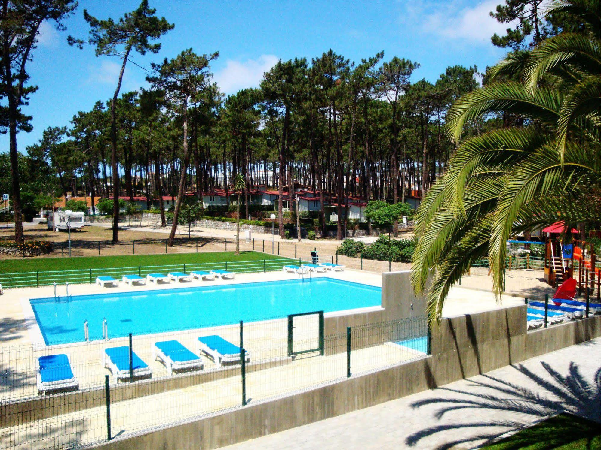 Orbitur Valado Bungalows Caravan Park Hotel Nazaré Kültér fotó